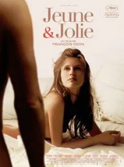 poster film Jeune  and  Jolie