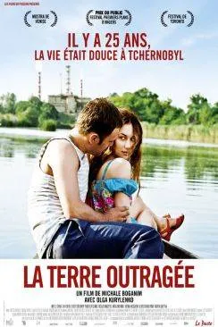 poster film La Terre outragée